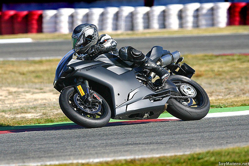 Prueba Ducati 848 Evo - Una superbike de calle