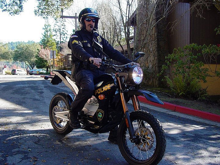 Zero DS, moto eléctrica de la Policía de California