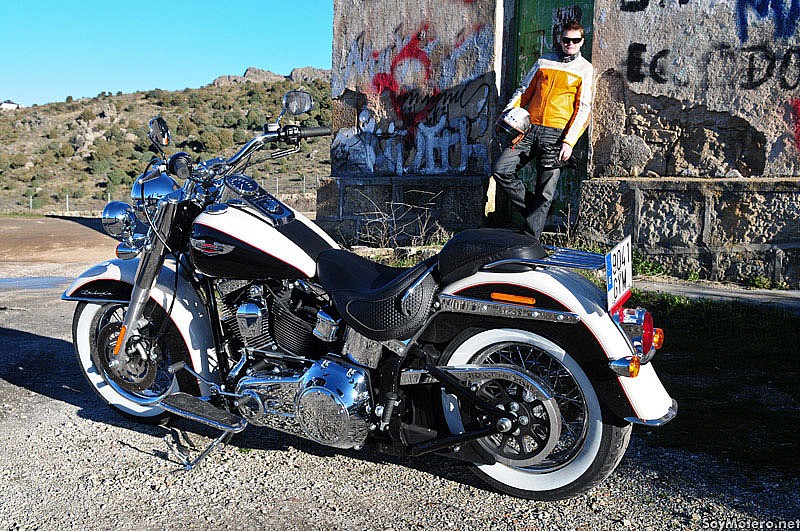 Prueba Harley Davidson Softail Deluxe 2011 - Lista para viajar