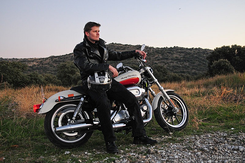Prueba Harley-Davidson XL883L SuperLow 2011: rutas y largo recorrido