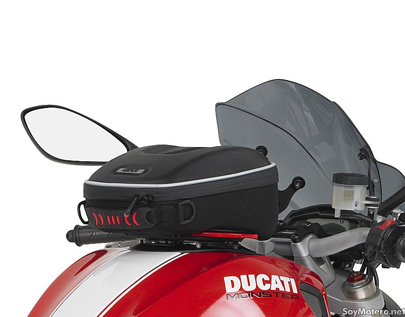 Bolsa semirrígida TPH02 de Givi para la Ducati Monster 1100 Evo