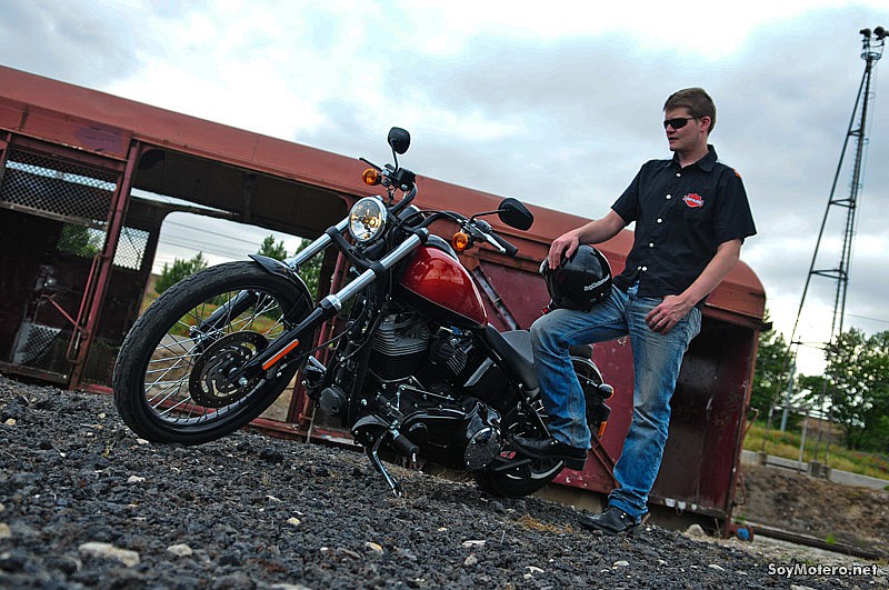 Prueba Harley-Davidson Blackline 2012: una montura para harlistas