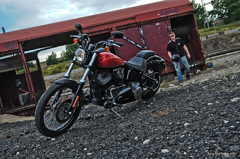 Prueba Harley-Davidson Blackline 2012: buscando la ruta perfecta