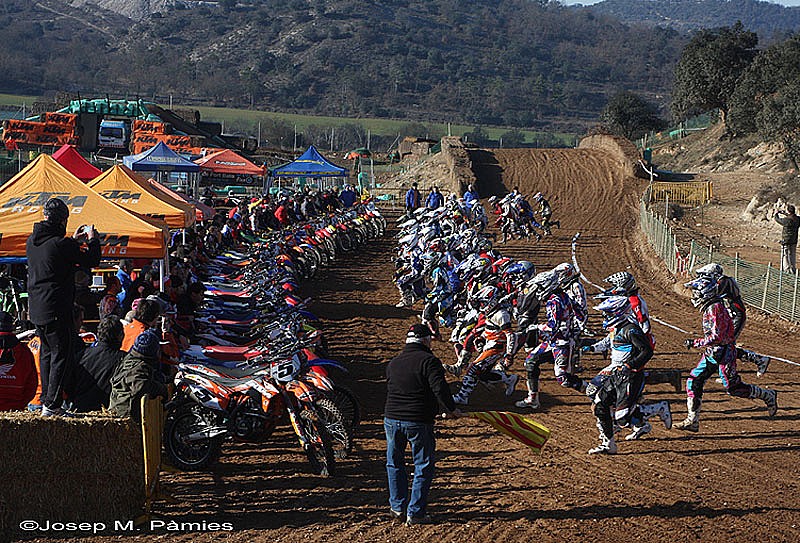 3 horas de resisténcia de Ponts 2012, salida