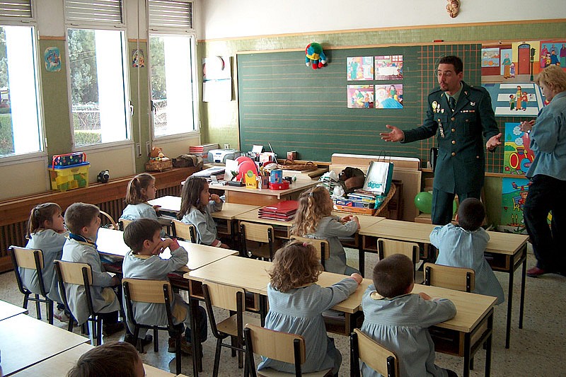 Juan Carlos Torbio en una de sus charlas en un colegio.