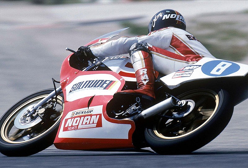El sudafricano Jon Eckerold ganó el mundial de velocidad de 350 cc en 1980 con una Yamaha-Bimota