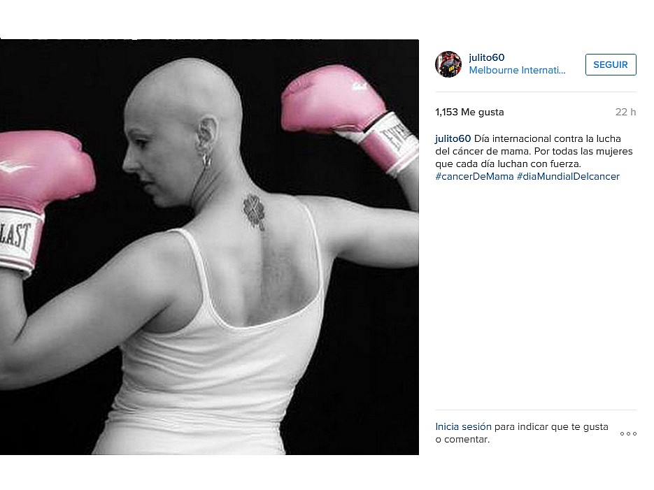 Apoyo contra el cáncer de mama de Julito Simón