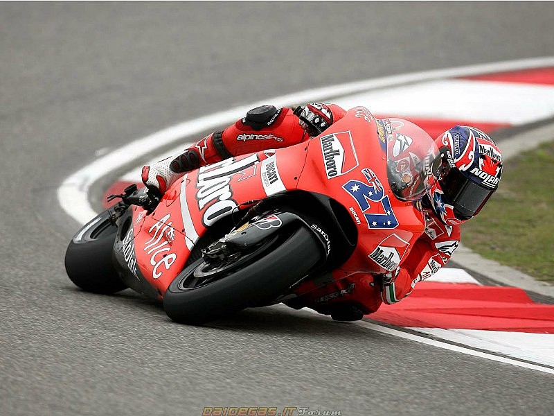 Stoner y Ducati dieron a Bridgestone su primer título de MotoGP.