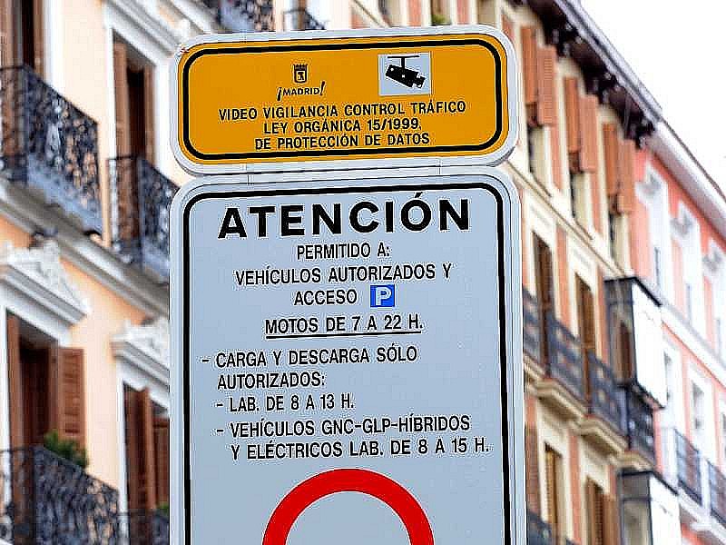 Madrid limita el tráfico al centro