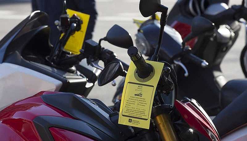 Barcelona no tolerará las motos mal aparcadas