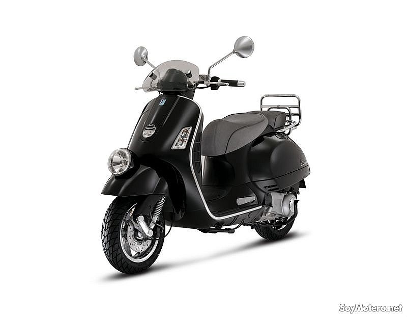 Nueva Vespa GTV Via Montenapoleone 2010: nuevo faro, transportin y cupolino