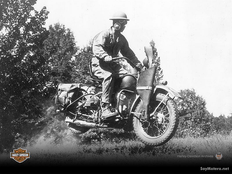 La Harley-Davidson WLA 1942 en plena acción