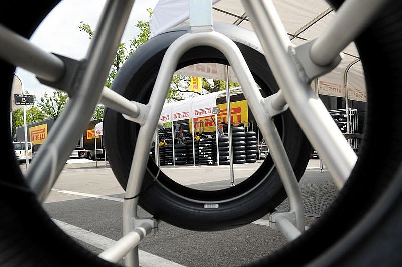 Pirelli ya tiene listo su Diablo Superbike de 17 pulgadas para la temporada 2013