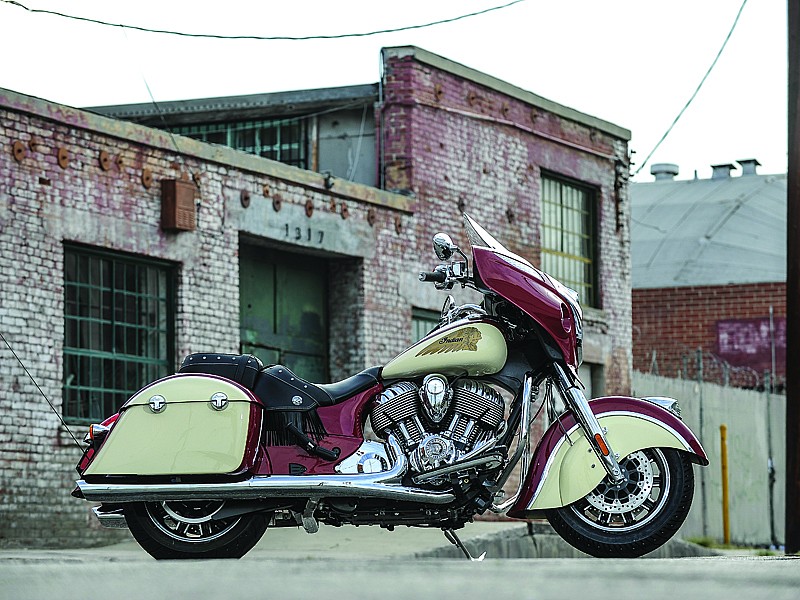 Indian Chief Cheftain red-cream 2015