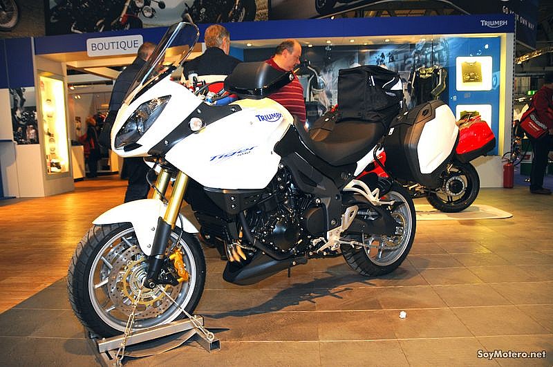 Triumph Tiger 2010 - 1050 (EICMA 2009)