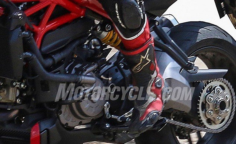 Ducati Monster 939, motor