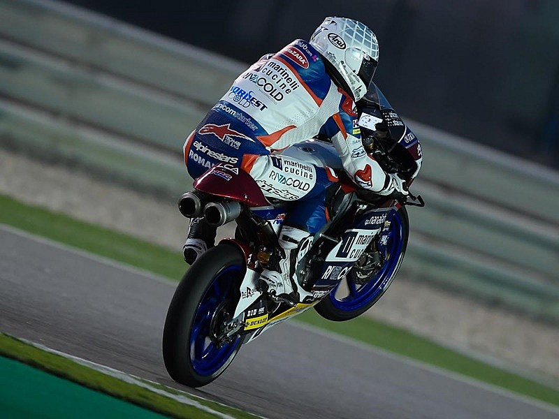 Romano Fenati cierra la pretemporada de Moto3 dealante