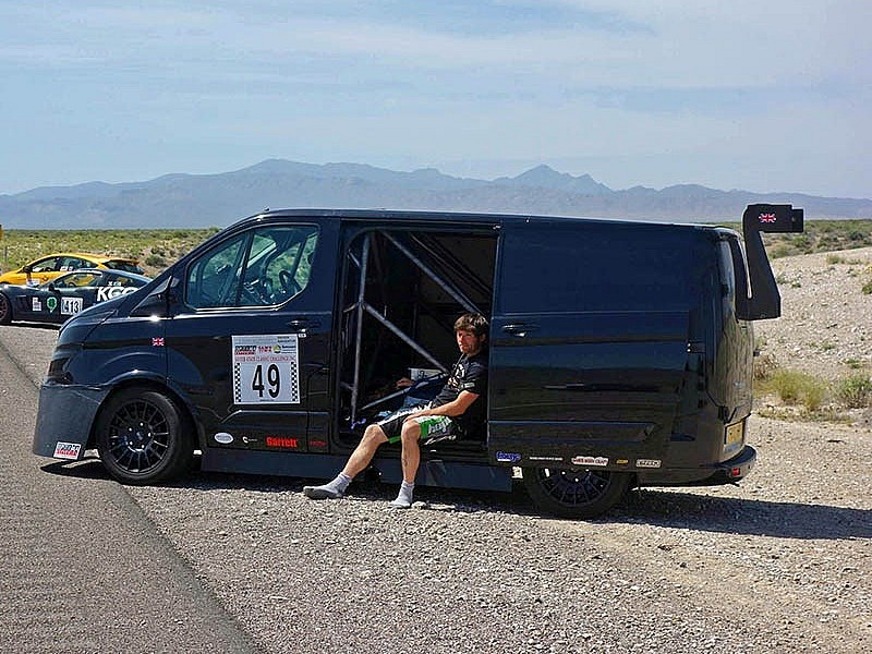 Guy Martin descansa en la Nevada Open Road Challenge