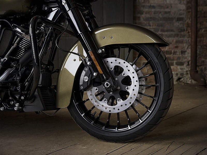 Harley-Davidson Road King Special 2017 - rueda delantera