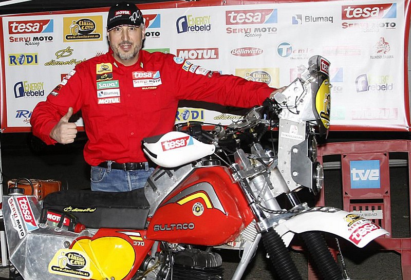 Ignacio Chivite está empeñado en terminar el Dakar 2013 con una Bultaco de finales de los '70