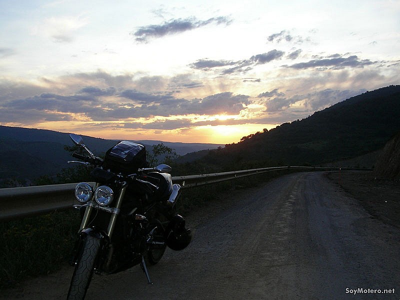 Ruta por la Sierra de la Demanda - Anocheciendo