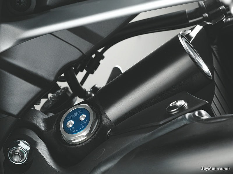 Nueva Honda CBR1000RR Fireblade 2012: Showa trasera de doble cámara