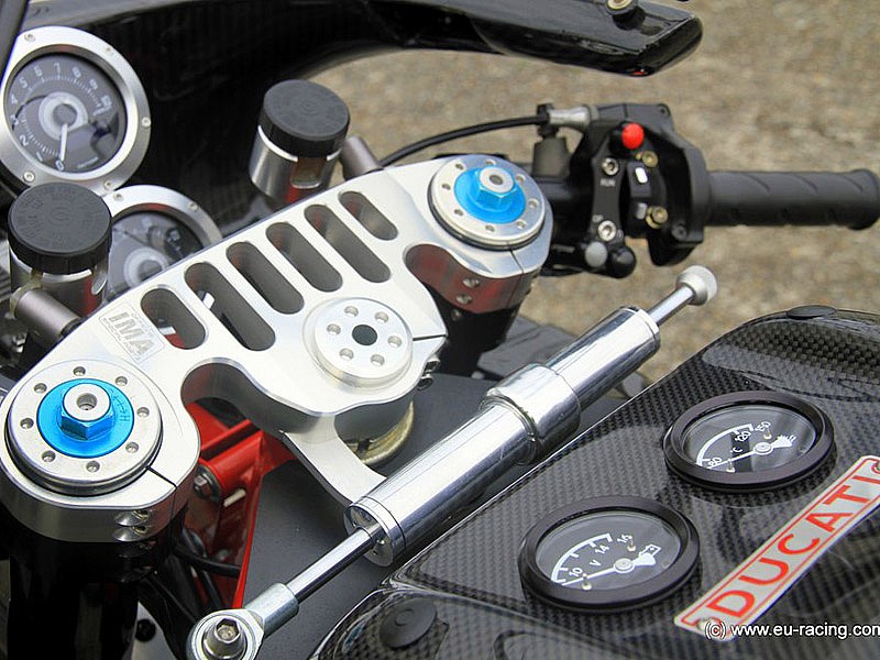 Puesto de mando de la Ducati MH900EU-Racing