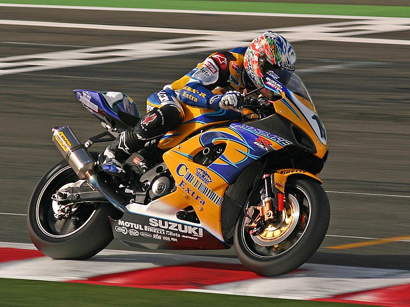 El australiano Troy Corser ganó el Mundial de Superbikes con Suzuki en 2005