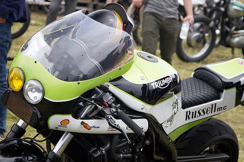 Triumph Wheels & Waves 2016 Russell