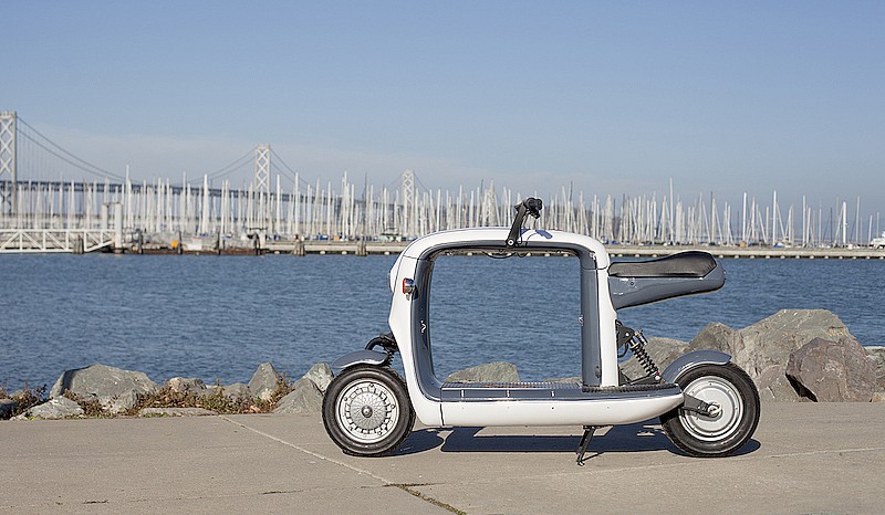 Lit-Motors Kube: scooter eléctrico capaz de cargar