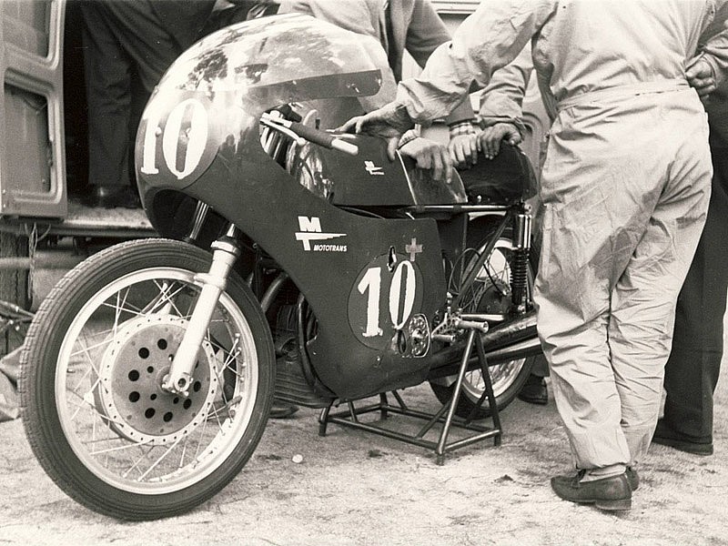 Ducati MT 250 tetracilíndrica de GP
