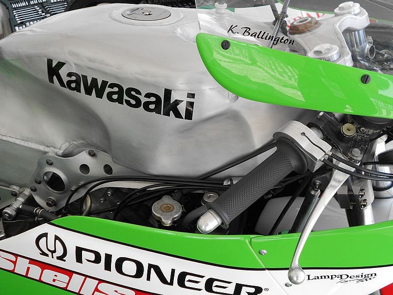 La Kawasaki KR500 de Kork Ballington estuvo presente en el Jarama Vintage Festival 2013