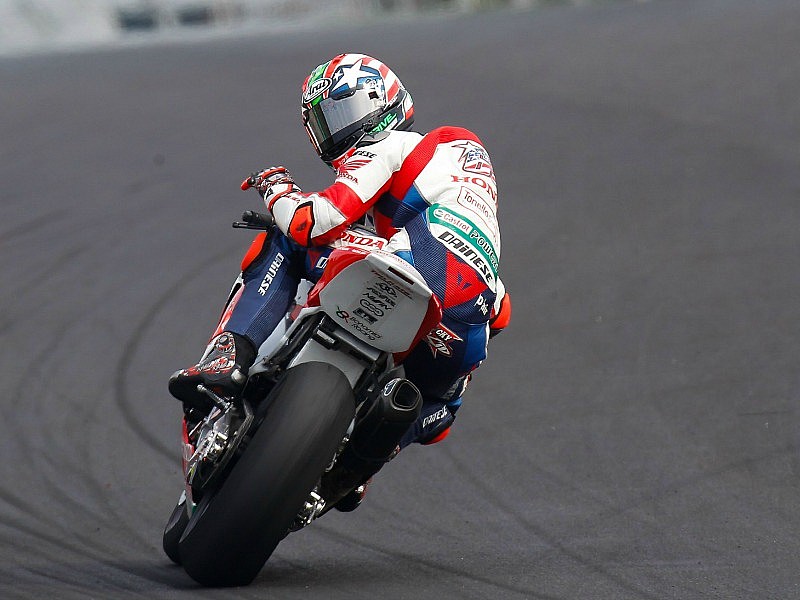 Nicky Hayden (69) ganador en SBK y en MotoGP.