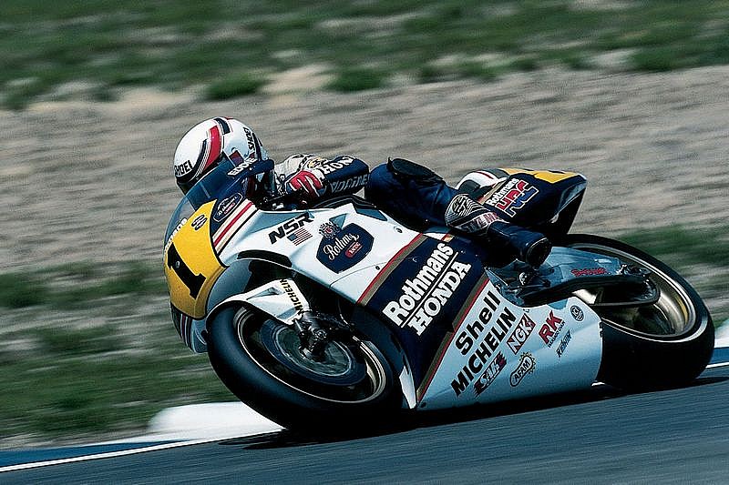 El australiano Wayne Gardner ganó el campeonato del mundo de 500 cc con Honda en 1987