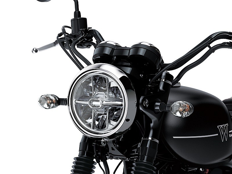 Kawasaki W800 Street - faro