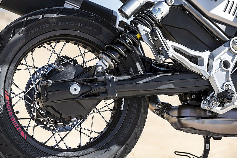 Moto Guzzi V85TT cardan