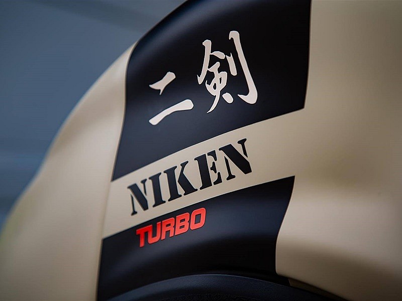 Yamaha Niken Turbo - decoración