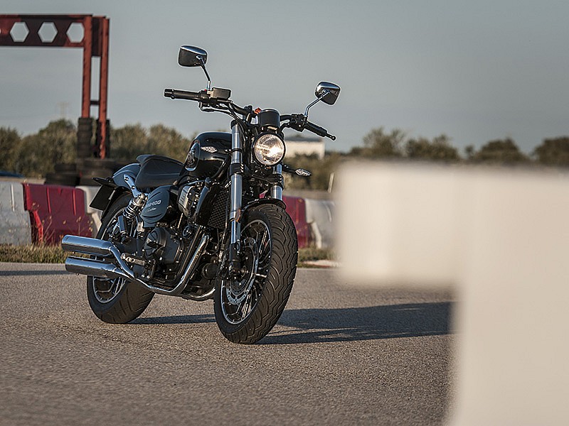 LA custom 125 de MITT