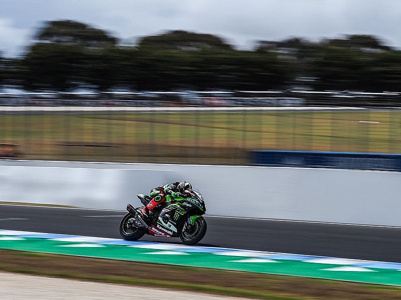 Leon Haslam marcó el tercer tiempo más rápido