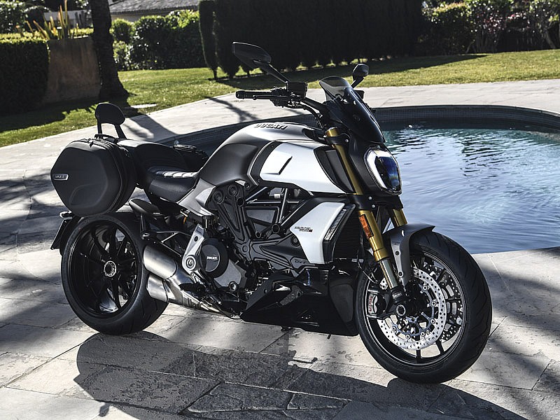 Ducati Diavel 1260 S 2019 con Pack Touring