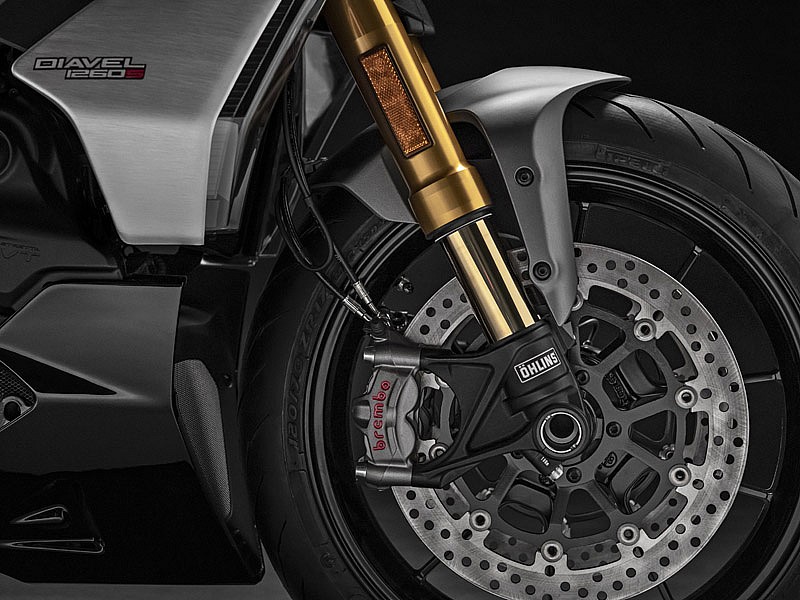 Tren delantero de la Ducati Diavel 1260 S 2019