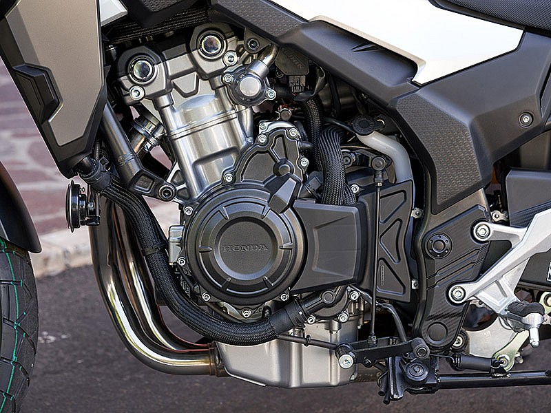El motor de la Honda CB500X 2019 declara 48 CV