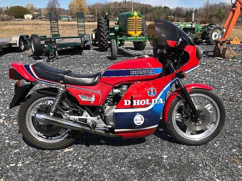 Honda CB900F DHolda - derecho