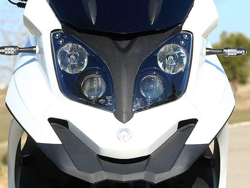 Quadro QV3, frontal