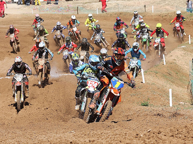 Salida de MX2 en MotorLand