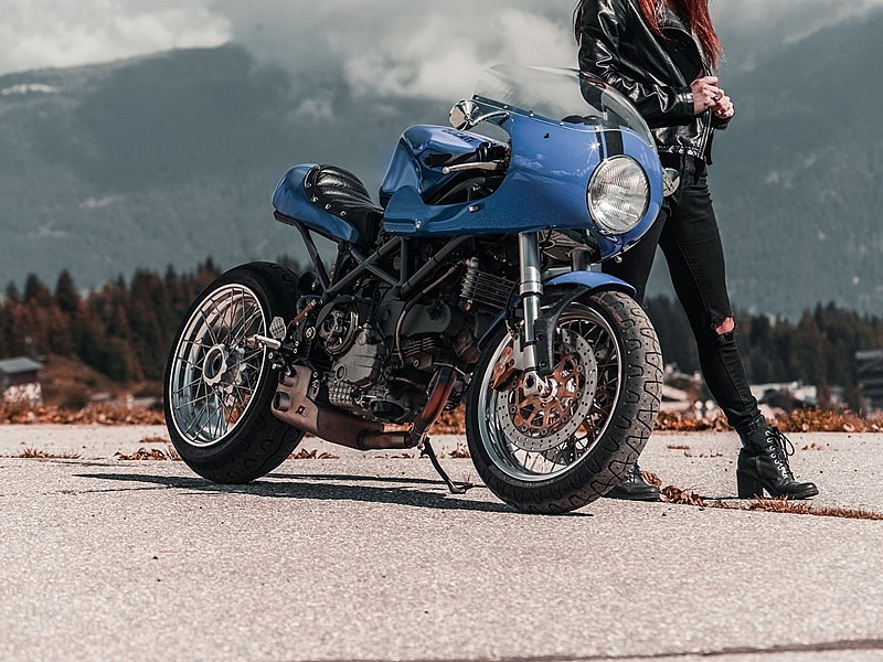 Ducati Monster 1000CR - frontal
