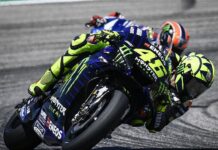 El italiano pide a Yamaha que no deje de mejorar la moto