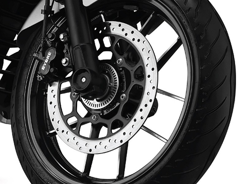 Suzuki GSX-S250F - frenos