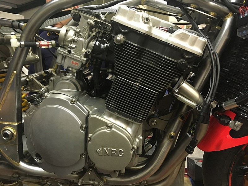 Suzuki XR69 POE - motor