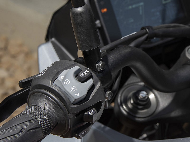 Botón de control de tracción de la Suzuki Katana 2019